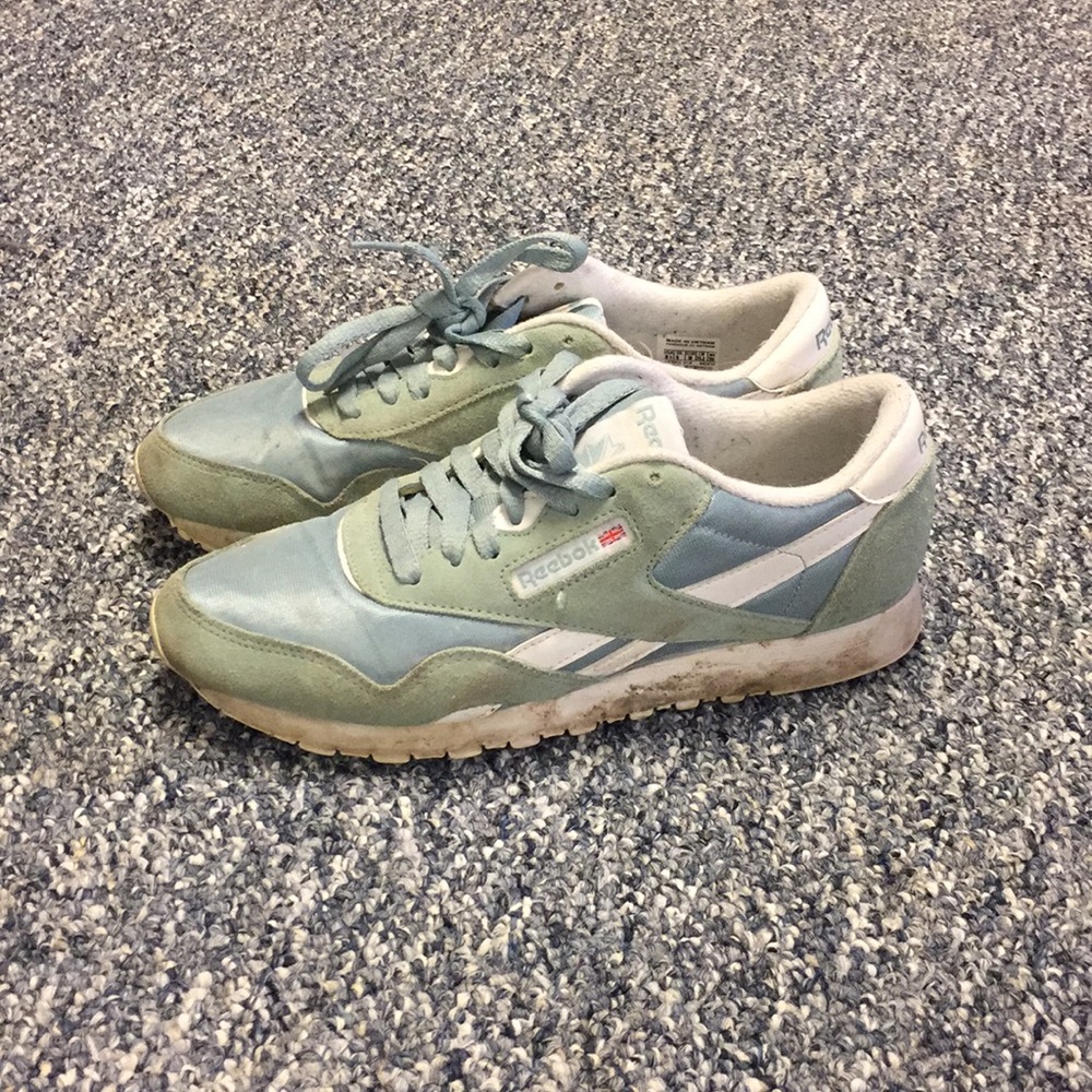 8.5 Blue/green Reebok Classic